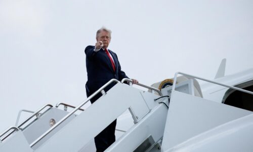 Ak rokovania s Iránom zlyhajú, uskutočníme razantnú vojenskú akciu, odkázal Trump