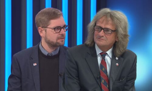 Kouřová clona pro prasárničky, říká Havel o válce vlády a Hradu. Podle Ševčíka bude pokračovat