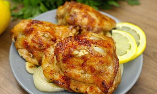 Rezept für leckeres Hähnchen mit Zitrone und Knoblauch im Ofen!
