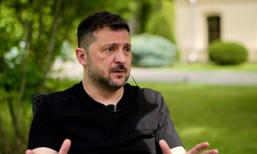 Zelenskij: Hlavnou úlohou velenia armády je mobilizácia Ukrajincov