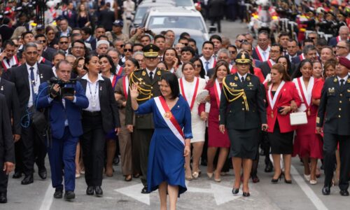 Peru má novú prezidentku, Fujimoriová zložila prísahu. Sľubuje zatočiť so zločinom
