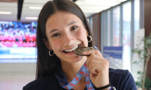 Víťazný vstup na šampionáte. Naše mladé hádzanárky potvrdili úlohu favoritiek, súperkám nedali žiadnu šancu