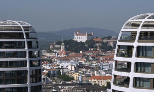 Konsolidácia dopadá na domácnosti. Zlepšovanie finančného zdravia Slovákov sa zastavilo, ukázal prieskum