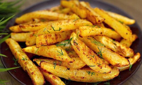 Einfacher und schmackhafter als Pommes Frites. Rezept für leckere Kartoffeln im Ofen.