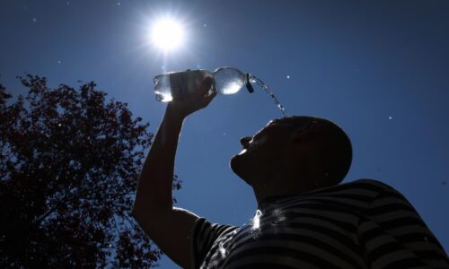 Horúčavy udrú plnou silou. Na piatok platia na Slovensku všetky stupne výstrah pred vysokými teplotami