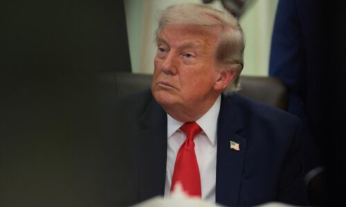 Presvedčili Zelenskyj a Netanjahu váhajúceho Trumpa? Isté to nie je