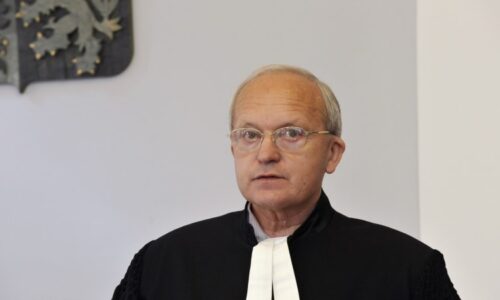 Zemřel bývalý ústavní soudce Nykodým. Stál za rušením nadstandardů ve zdravotnictví