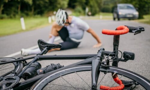 Starší lidé na kole havarují stále častěji. Rizikovým měsícem pro cyklisty bude srpen