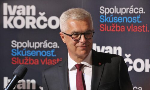 Michal Šimečka v súvislosti s Korčokom mlčí. Jeho strana však pre HN uviedla, kto pochybil