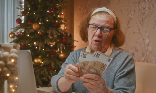 13. dôchodok 2026: Niektorí seniori dostanú 667 eur, iní len 300. Kam patríte vy?