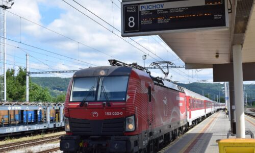 Víkendové horúčavy ovplyvnili železničnú dopravu, ZSSK nevylučuje ďalšie obmedzenia