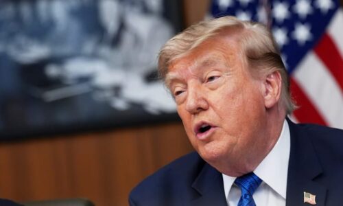 CNN: Trump čelí v Íránu pasti, do níž se USA dostaly ve Vietnamu či v Afghánistánu