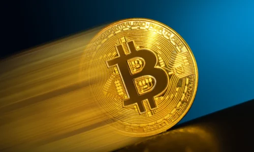 Bitcoin opúšťa burzy: Veľkí investori dali do pohybu 100 miliónov