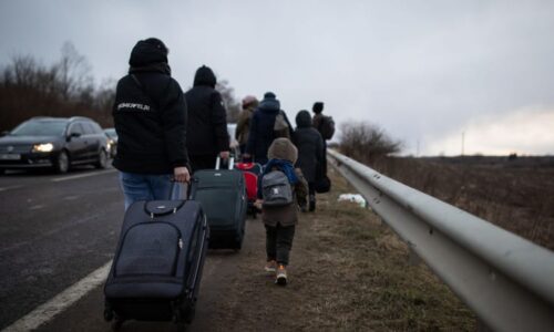 Deportace Ukrajinců v branném věku? Dáme jim šanci bojovat za vlast, plánuje polská opozice
