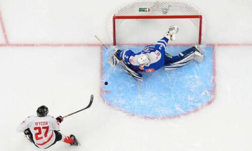 Slovensko dnes čaká na Hlinka Gretzky Cupe súboj o medaily! Kedy a kde môžete sledovať zápas s Fínskom?