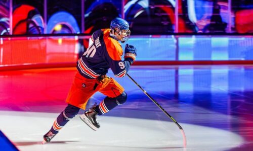 Veľká výzva pre Slováka! Draftom do NHL sa to len začína, no už stihol ohúriť legendy