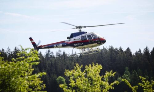 Češi slepě věřili aplikaci a přecenili síly, píší v Rakousku. V Alpách je zachraňoval vrtulník