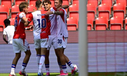 Slavia šliape ako hodinky a bez straty bodu vedie českú ligu