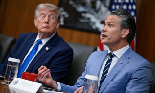 Urýchlite výrobu zbraní, urguje Pentagón firmy. Trump nedostatok popiera