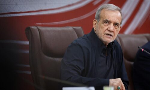 Iránsky prezident sa koncom júla stretol s najvyšším lídrom Chameneím