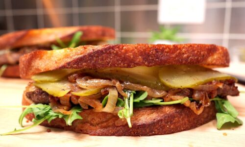 Schnelles und lecker Sandwich mit Minutensteaks, einfaches Rezept