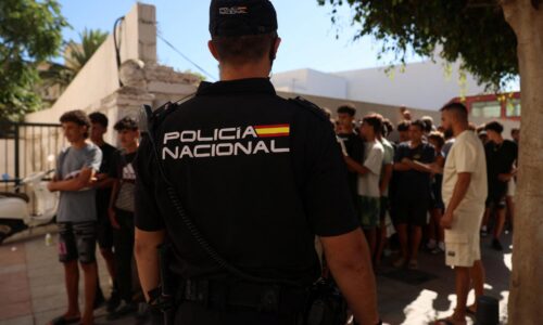 Španielska polícia rozbila sieť obvinenú z obchodovania s migrantskými dievčatami