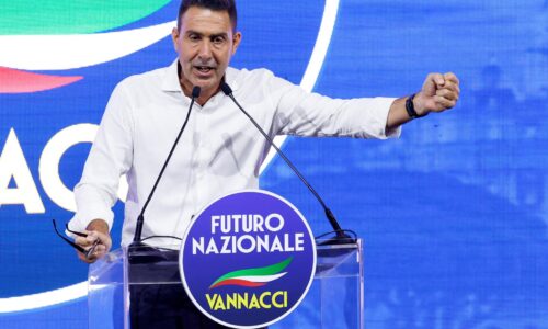 Meloniová je pod tlakom. Generál valcuje taliansku pravicu a núti premiérku pritvrdiť