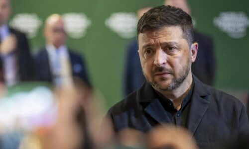IntelliNews: Zelenskij je zúfalý z vážneho problému na Ukrajine