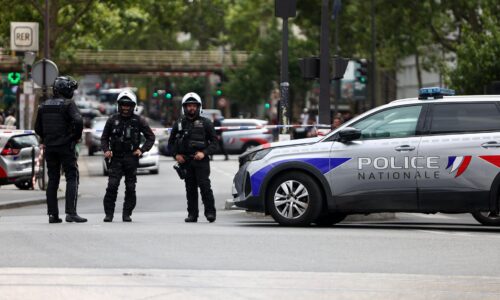 Vo Francúzsku odsúdili 19-ročného Rusa za nacistický pozdrav, čaká ho vyhostenie z krajiny