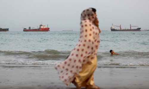 Nahradiť Hormuz nie je ľahké. Pri transporte ropy sa ponúkajú možnosti, s plynom je to horšie