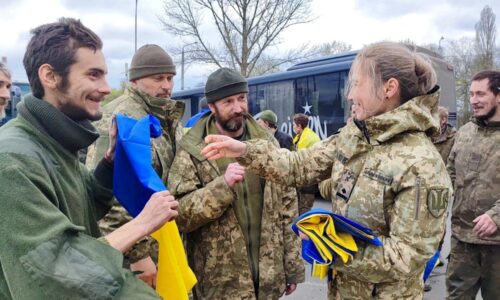 Výmena vojnových zajatcov narazila na problém. Rusko a Ukrajina sa navzájom obviňujú z klamstiev