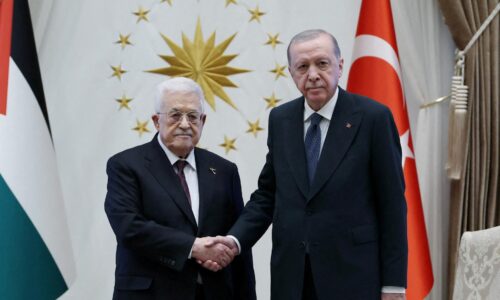 Erdogan sa stretol s prezidentom Palestínskej samosprávy Abbásom. Netanjahuova vláda profituje z chaosu, tvrdí