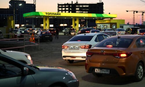 Z exportéra dovozcom. Rusko po útokoch na rafinérie prvýkrát importuje benzín