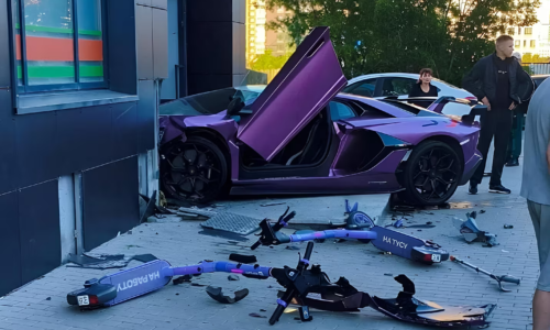 Rusko v skratke. Vojnového veterána prešiel miliardársky synáčik v Lamborghini