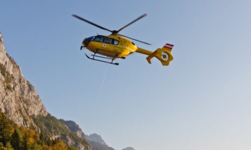 Na túru s kočárky a bez zkušeností: Rodiny v Alpách zachraňovaly helikoptéry, účet si zaplatí