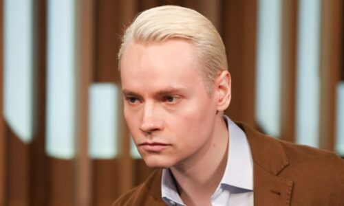 Místo zpěvu nastalo hrobové ticho. Putinův oblíbený zpěvák narazil na nečekaný odpor Rusů