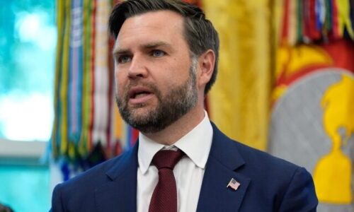 Vance: Prioritou USA vo vojne s Iránom je už zlacnenie ropy, nie jadrový program