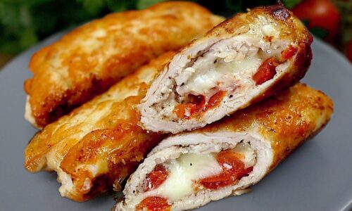 Wie man saftige Hähnchenbrust einfach und lecker zubereitet. Köstliches Abendessen!