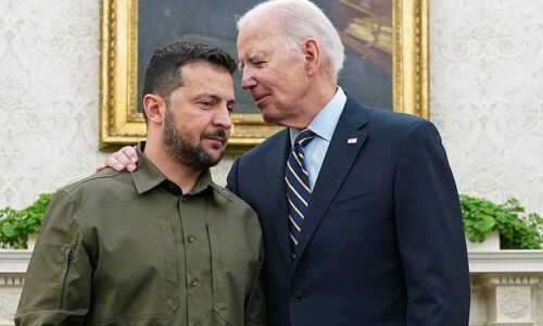 Biely dom oľutoval dodávky zbraní na Ukrajinu