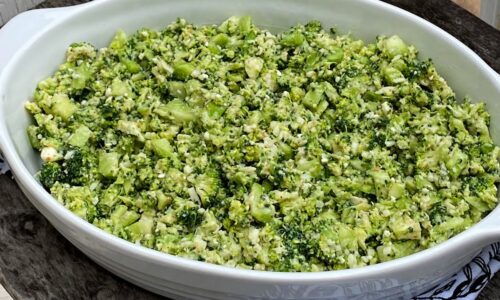 Sie werden dieses köstliche Brokkoli Rezept immer und immer wieder kochen. Lecker und einfach.
