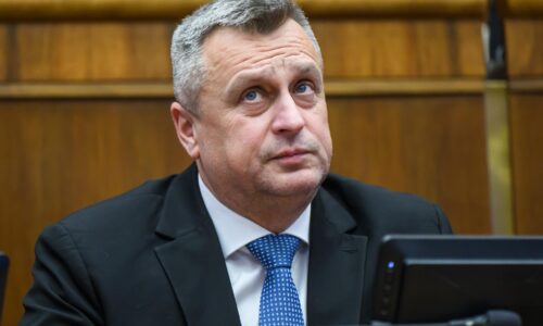 Taraba má skončiť do 15. septembra, SNS presadzuje Kuffu a chystá „horúcu“ jeseň s požiadavkami k rozpočtu