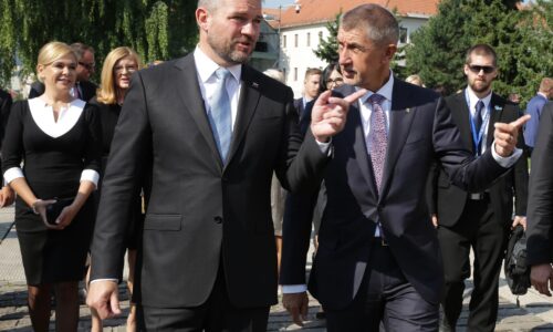 Lídri Slovenska, Česka a Ukrajiny vyjadrili sústrasť poľským obetiam tragickej nehody v Maďarsku